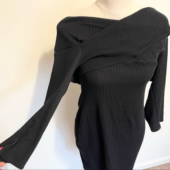 ➕ Fashion Nova Cool Breeze Off the Shoulder Plus Size Midi Dress - Picture 4 of 10